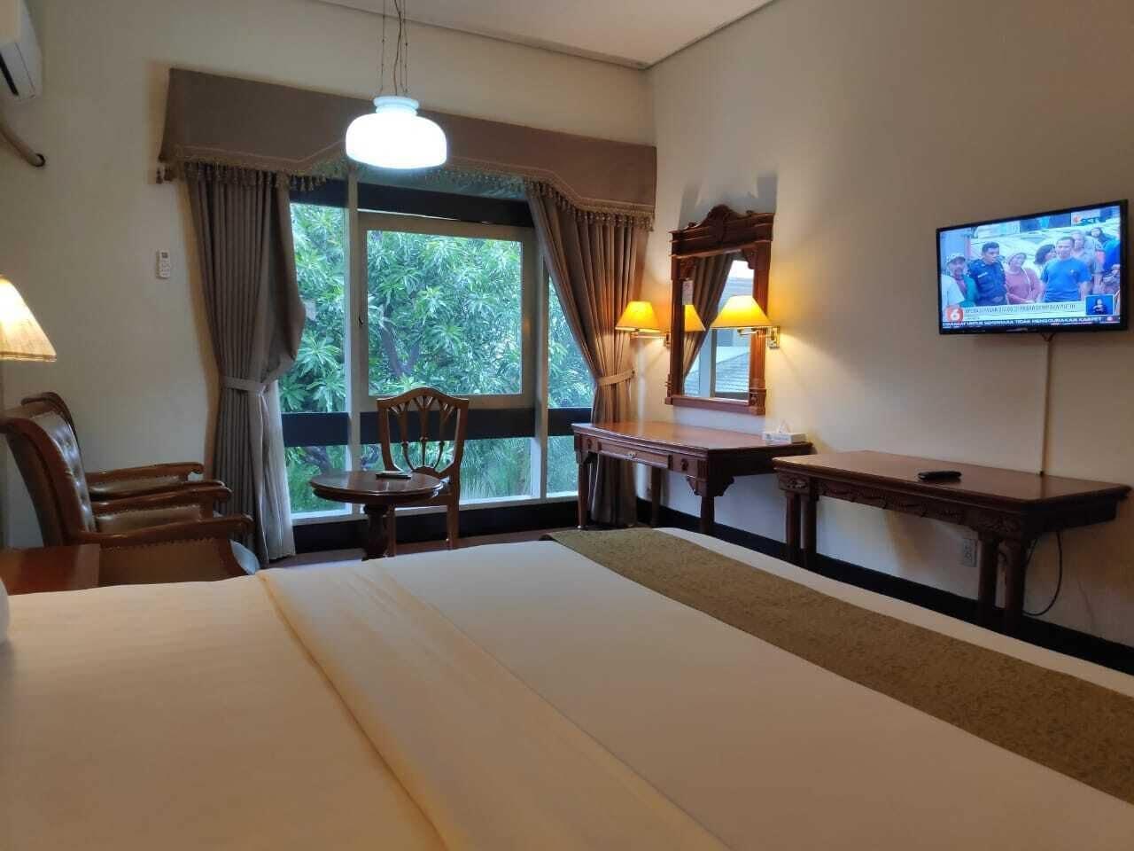 New Grand Park Hotel Surabaya Esterno foto