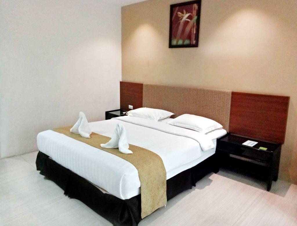 New Grand Park Hotel Surabaya Esterno foto